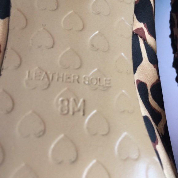 Betsey Johnson Nelson Leopard Print Pumps Size 8M - Picture 7 of 8